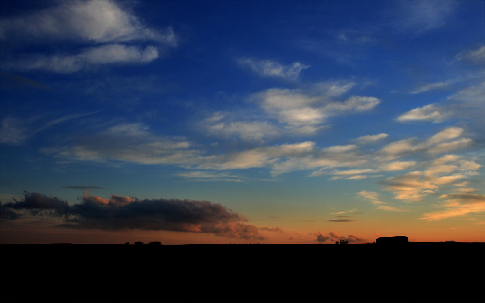 乐鱼官网-转换进攻节奏是否由前场还是后场发起主导,转换进攻节奏是否由前场还是后场发起主导的