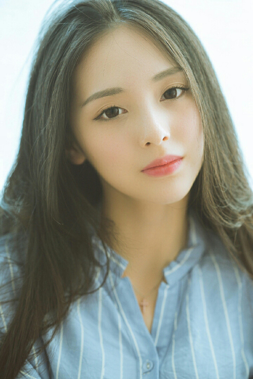 乐鱼体育在线登录-凯琳·科贝特蛙泳技术细节获高度赞赏,凯特琳与科比