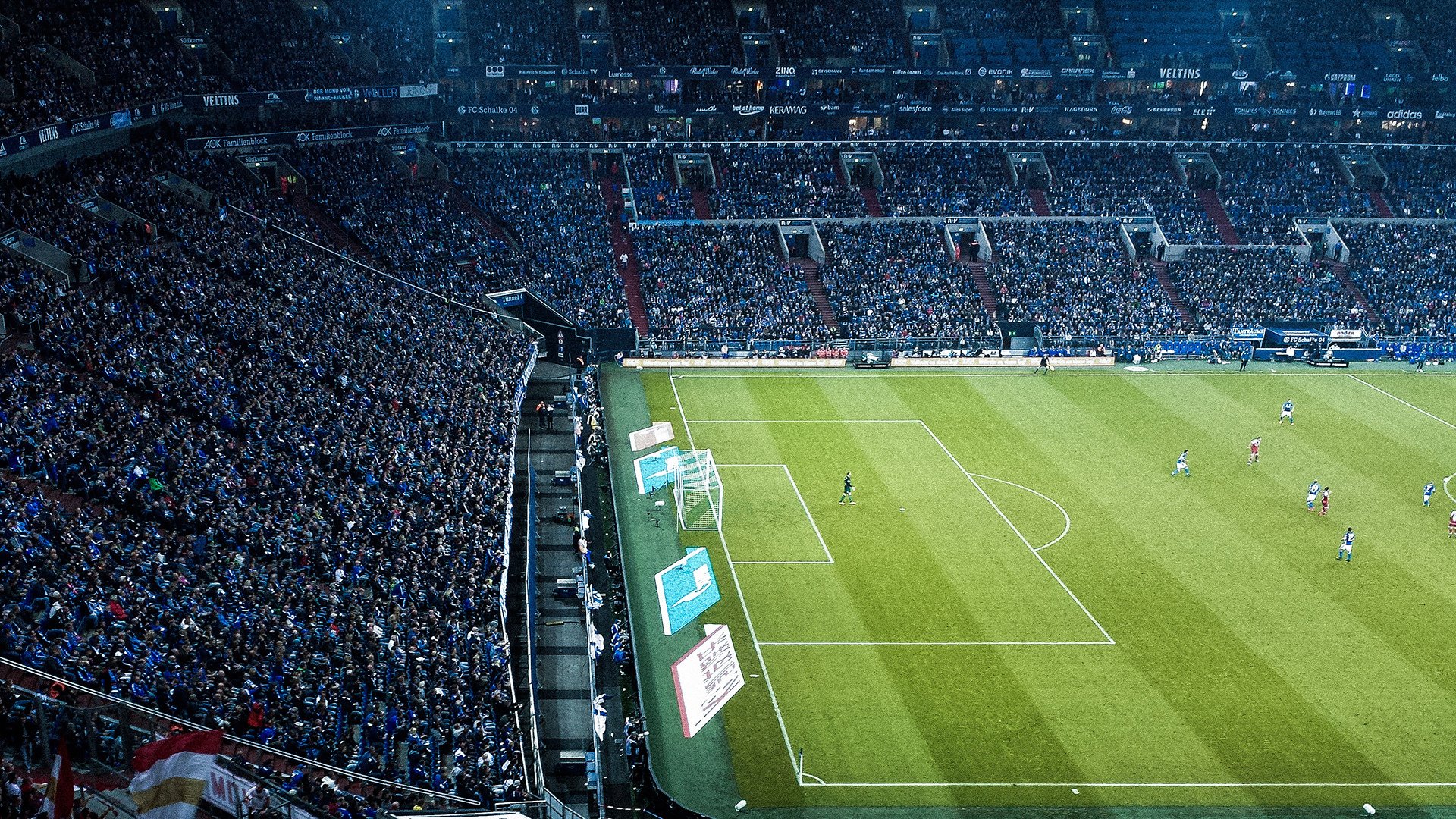 《堡垒之夜》未来城新皮肤系列上线,引领未来潮流的炫彩狂潮